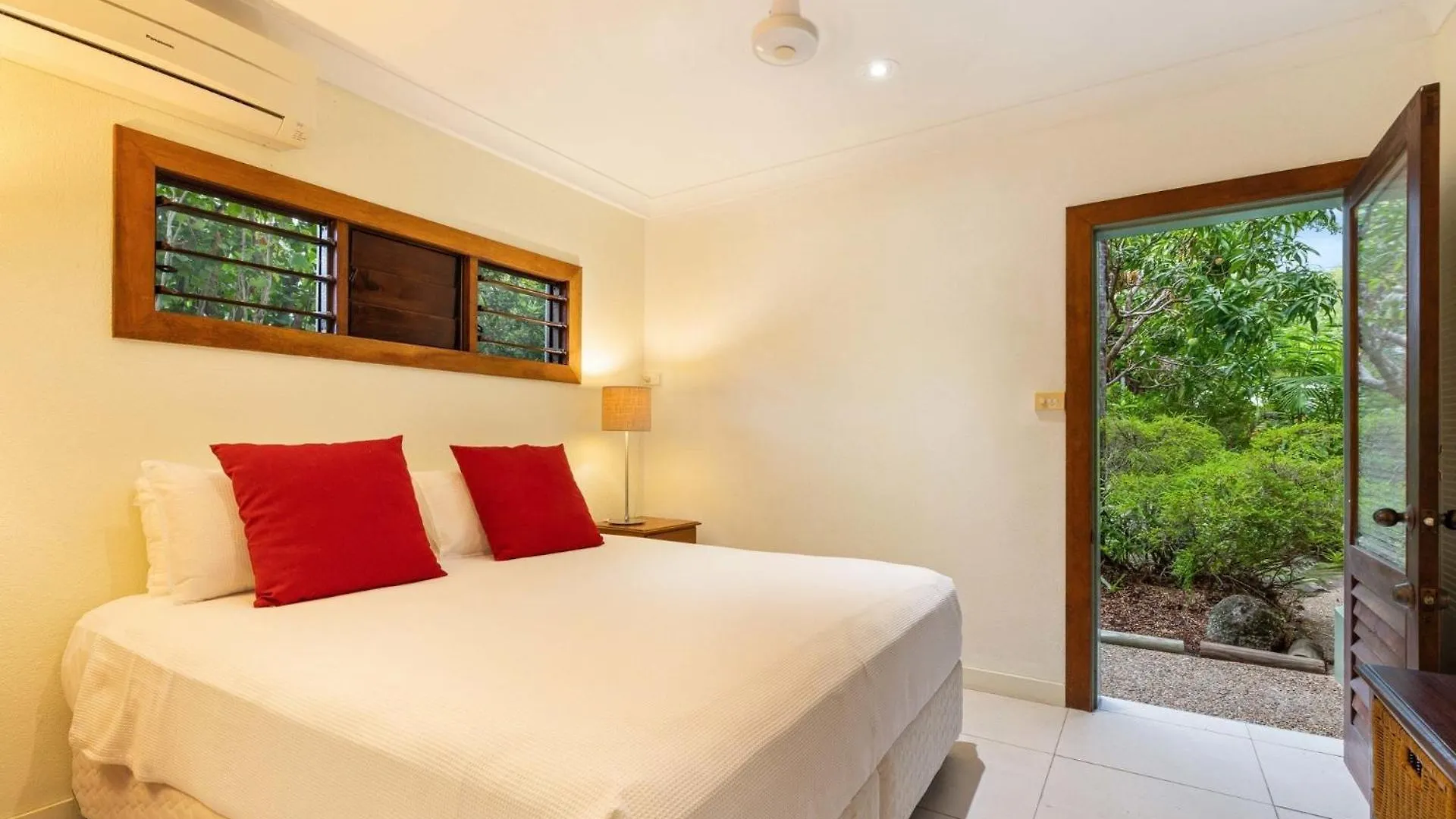 23 Solander Boulevard - Family Home By The Beach Port Douglas